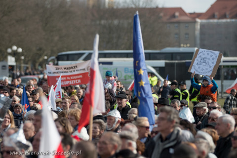 19.03.2016 manifestacja KODu w Szczecinie fot. © Kierunek Szczecin