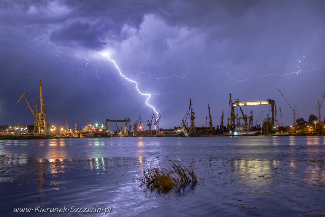 Szczecin. FOTOREPORTAŻ. 28.08.2016. Burze nad Szczecinem