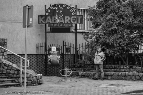 Fotografia. Szczecin na co dzień 22.09.2021. Kabaret w Szczecinie