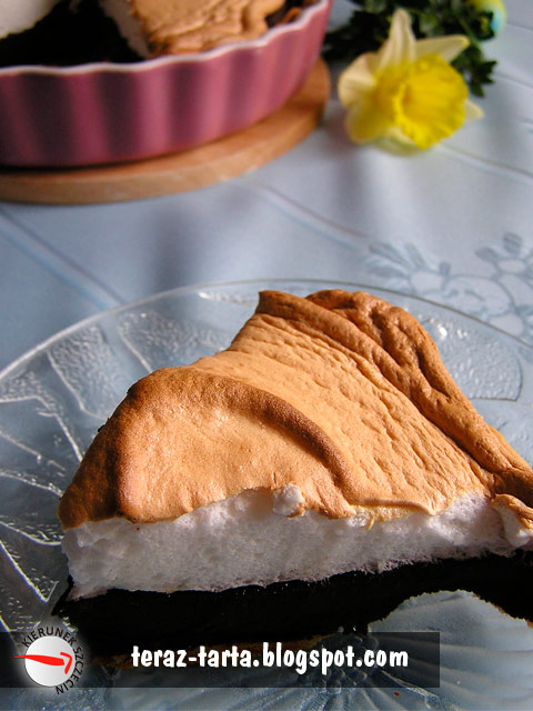 Wielkanocna tarta czekoladowa z bezą 03