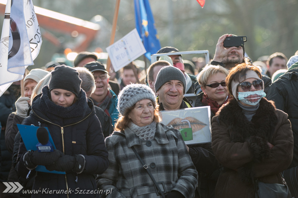 09.01.2016 Manifestacja KOD - wolne media - Szczecin