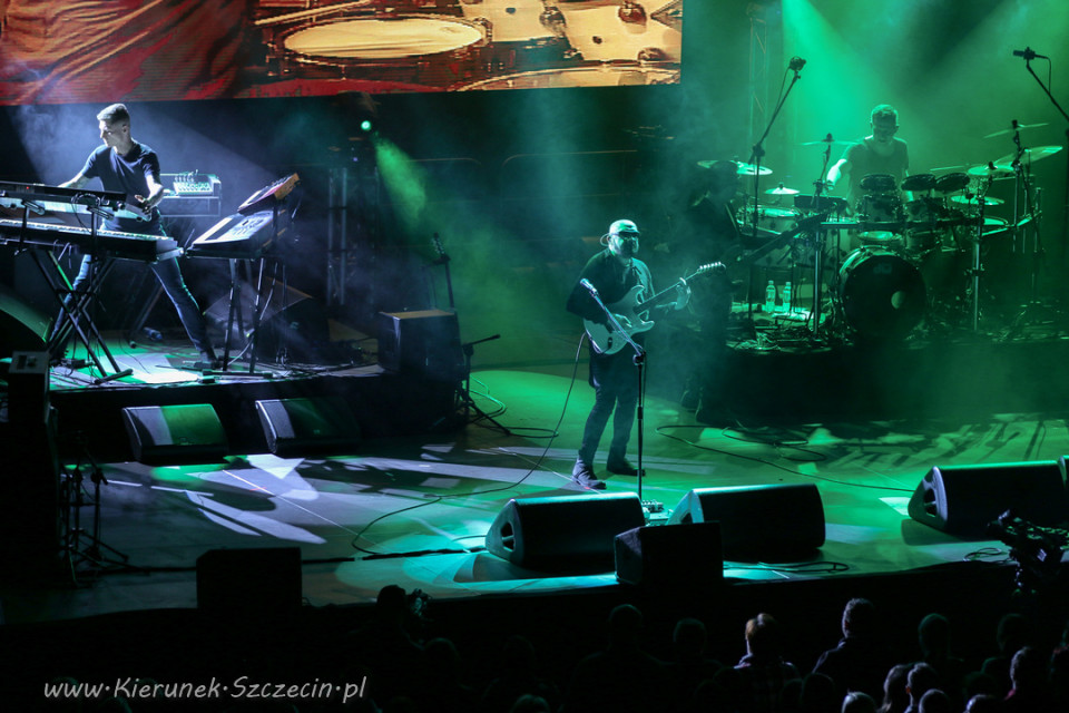 18.03.2016 koncert Kombi w Szczecinie Mega Tour 2016 fot. © DDFoTo.pl dla Kierunek Szczecin