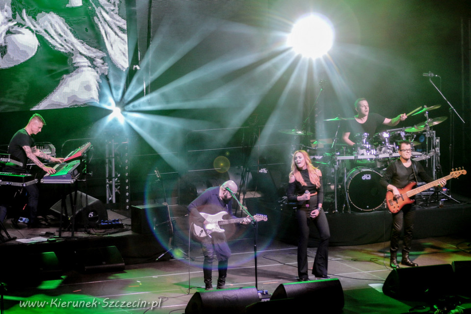 18.03.2016 koncert Kombi w Szczecinie Mega Tour 2016 fot. © DDFoTo.pl dla Kierunek Szczecin