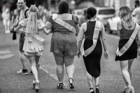 Fotografia. Szczecin na co dzień. 15.07.2023. W drodze na wieczór panieński w Szczecinie