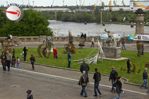 Piknik nad Odrą & Pamiętajcie o Ogrodach 2012 02