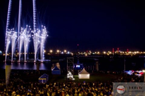 2012-08-pyromagic-2012-04
